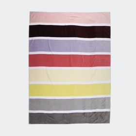 white cotton throw blanket